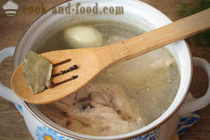 Como cozinhar sopa de galinha com arroz