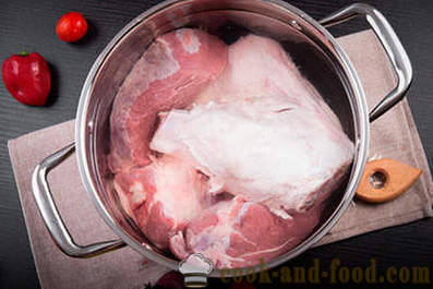 Saborosos pernas de porco jellied e carne