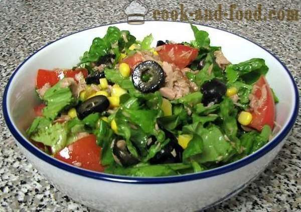 Salada verde com atum
