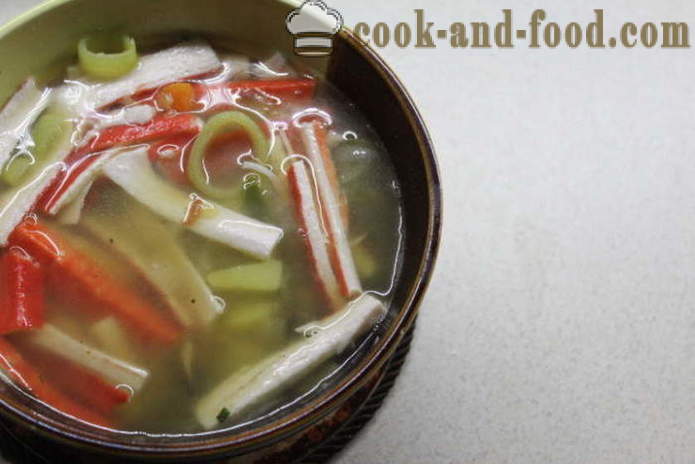Sopa com delícias do mar e legumes - como cozinhar com varas de caranguejo, um passo a passo receita fotos m