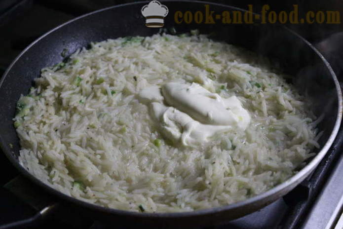 Delicioso enfeite arroz friável com creme de leite e ervas - como cozinhar um delicioso prato de arroz, um passo a passo fotos de receitas