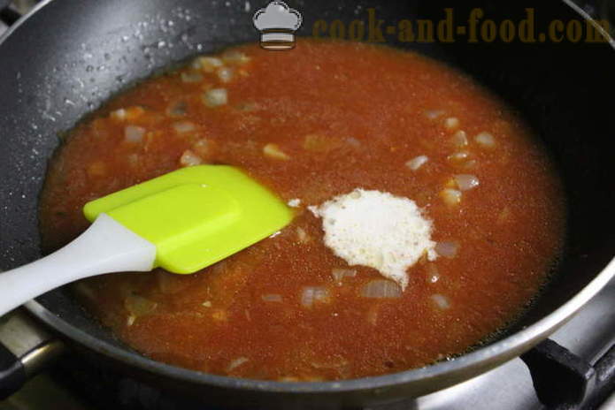 Espaguete com atum enlatado em tomate molho de creme - delicioso para cozinhar espaguete, um passo a passo fotos de receitas