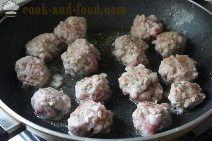 Almôndegas de carne de porco com cogumelos e molho de creme - Como preparar bolas de carne de carne e cogumelos picados, um passo a passo fotos de receitas