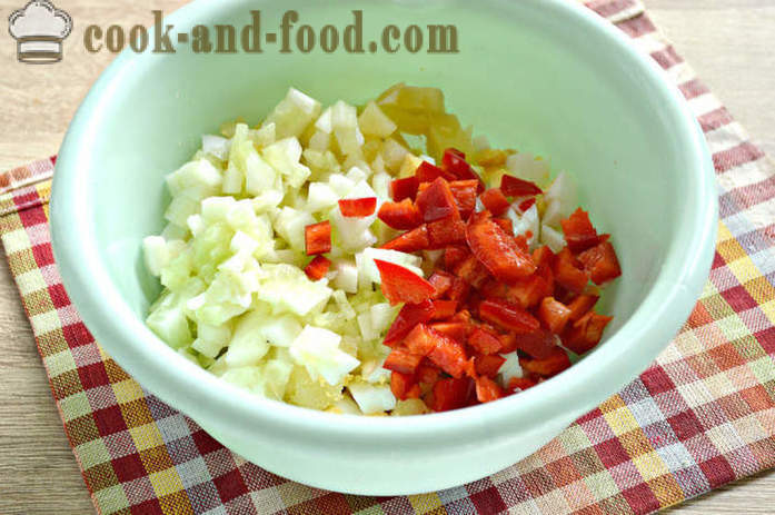 Salada coreana de cenouras e pimentões, batatas e lingüiça - Como fazer uma salada de cenoura coreano e pimentas, um passo a passo fotos de receitas