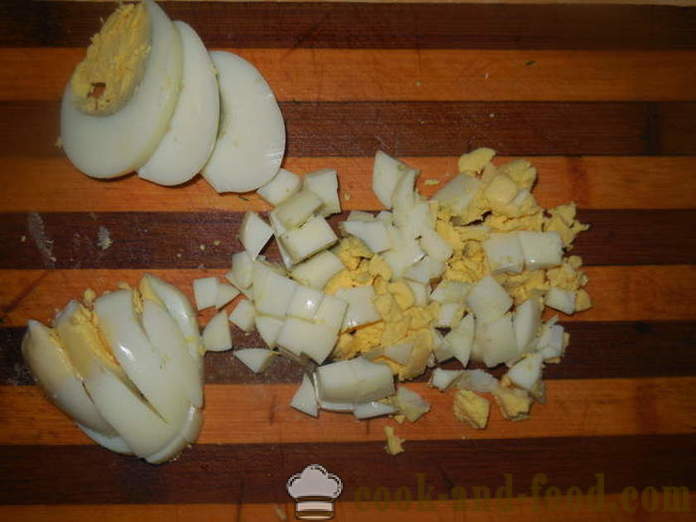 Bolos com ovo e cebola em uma panela - como assar pães ázimos, um passo a passo fotos de receitas