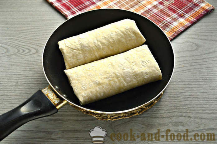 Salsichas no pão pita com queijo e maionese - como fazer salsicha no pão pita, um passo a passo fotos de receitas