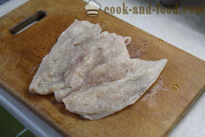 Rolo cozido de frango no forno - como cozido rolo de frango no forno em folha, com um passo a passo fotos de receitas