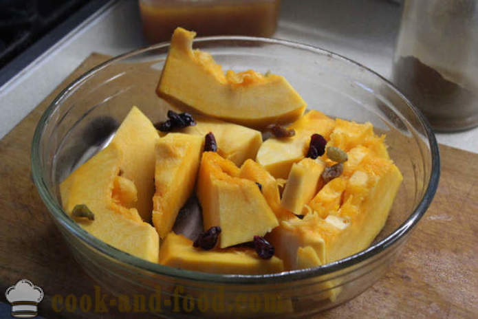 Abóbora cozida com mel, frutos secos e especiarias - a forma de assar as fatias de abóbora no forno, com um passo a passo fotos de receitas