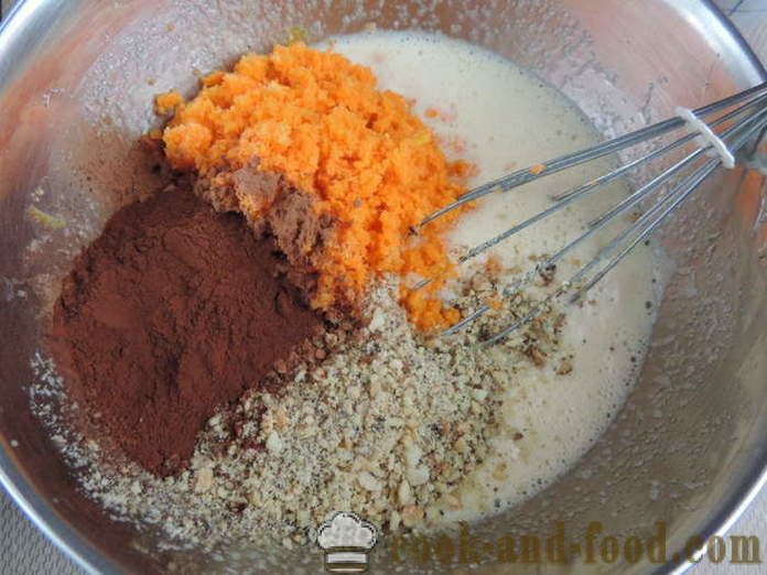 O bolo de cenoura mais fácil de chocolate com óleo vegetal - como cozinhar bolo de cenoura no forno, com um passo a passo fotos de receitas