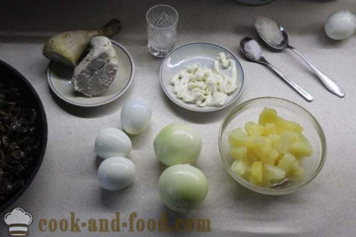 Salada em camadas com cogumelos, peito e abacaxi - Como fazer salada de abacaxi com frango, um passo a passo fotos de receitas