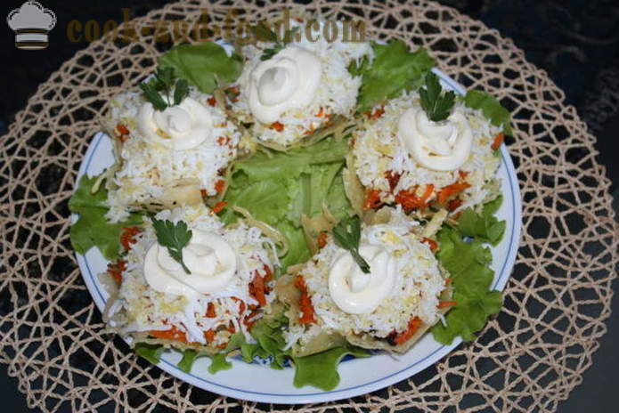 Salada de cogumelos delicioso em uma cesta de queijo - como fazer cestas de queijo de alface, um passo a passo fotos de receitas