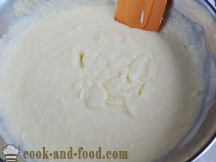 Pudim de requeijão delicioso e simples com cerejas - Como fazer queijo cottage caçarola no forno, com um passo a passo fotos de receitas
