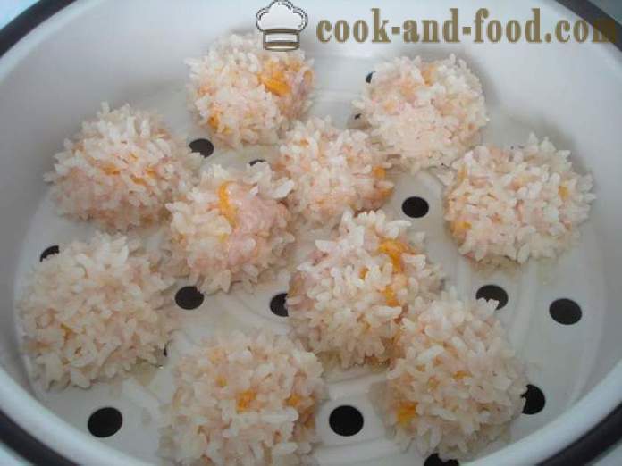 Almôndegas dietéticos para um par - como cozinhar almôndegas com arroz e carne picada em multivarka, fotos passo a passo receita