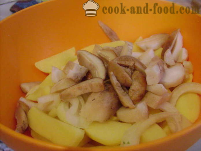 Batatas assadas no forno com cogumelos e creme de leite - o quão delicioso batatas assadas no forno, com um passo a passo fotos de receitas