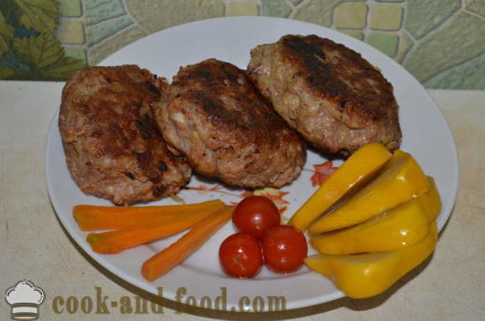 Costeletas de carne de frango picada com aveia - como cozinhar costeletas de frango com flocos de aveia, um passo a passo fotos de receitas
