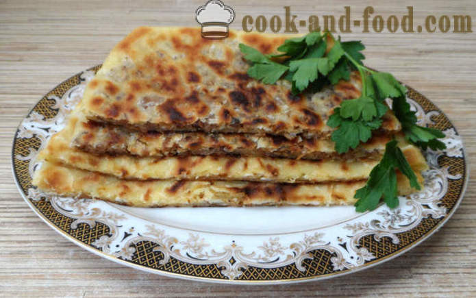 Gozleme pão turco com carne ou queijo, verduras e batatas - como cozinhar pães turcos, um passo a passo fotos de receitas