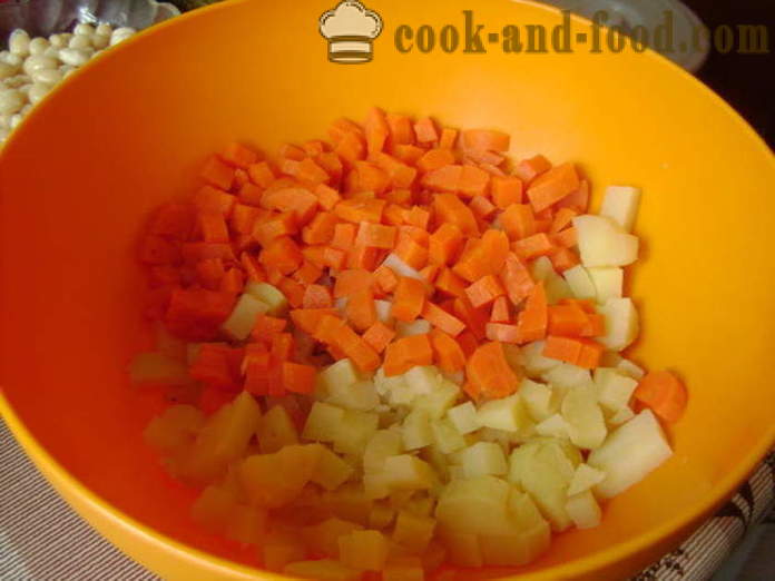 Salada incomum com arenque - como fazer um vinagrete com arenque, repolho e feijão, com um passo a passo fotos de receitas