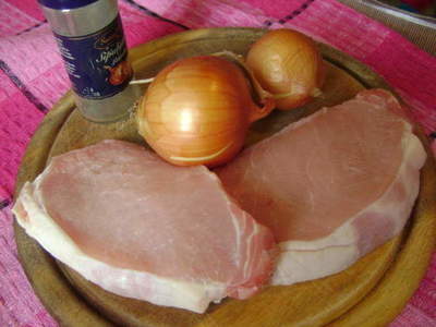 Escalope de porco com cebolas - como cozinhar escalope de carne de porco, com um passo a passo fotos de receitas