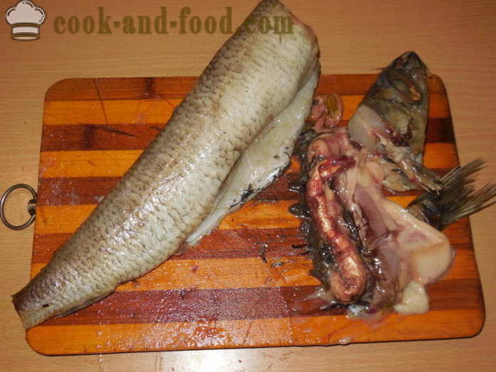 Delicioso peixe recheado - como cozinhar peixe picado recheadas e arroz, com um passo a passo fotos de receitas