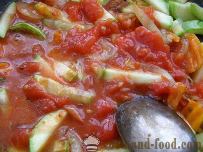 Solha frita em uma panela com legumes e molho de tomate - como cozinhar filetes de solha frita, fotos passo a passo receita