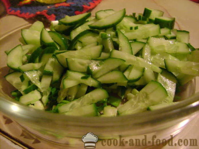 Salada: pepinos, ovos, cebolinha e maionese - como fazer salada de pepino com maionese, um passo a passo fotos de receitas