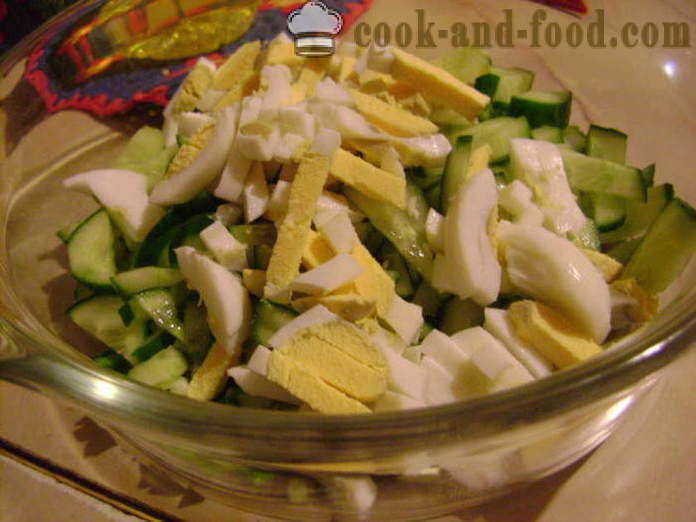 Salada: pepinos, ovos, cebolinha e maionese - como fazer salada de pepino com maionese, um passo a passo fotos de receitas