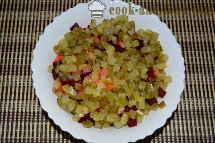 Vinagrete em multivarka ervilhas, pepinos - como cozinhar salada em multivarka, fotos passo a passo receita