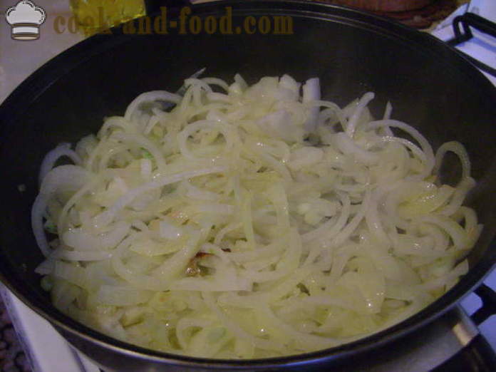 Um delicioso brotoly receita cozida com cebola e legumes - cozinhar brótola peixe com maionese, um passo a passo fotos de receitas