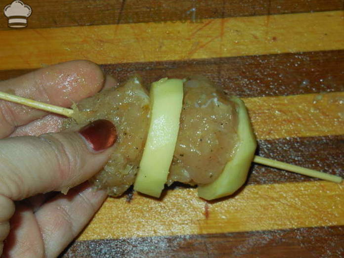 Batatas com carne picada assada no forno em espetos - como cozer batatas com carne picada no forno, com um passo a passo fotos de receitas