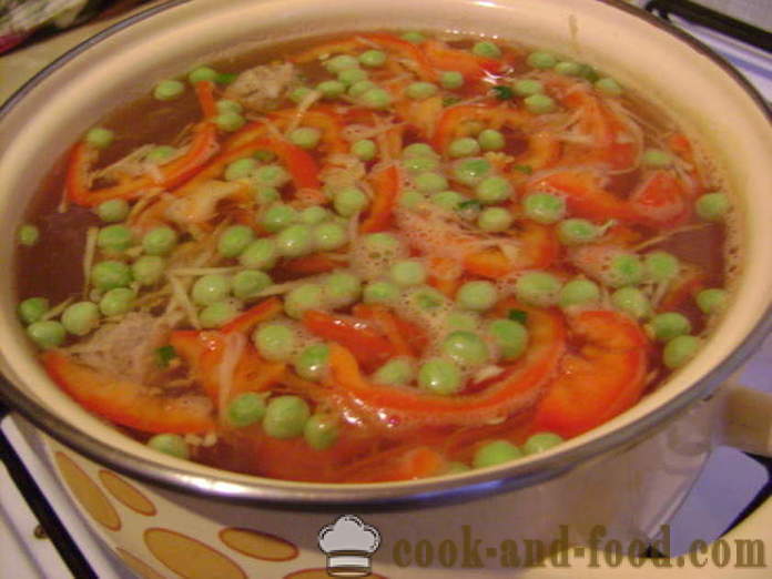 Sopa vegetal com almôndegas e macarrão - Como cozinhar a sopa com almôndegas e macarrão, com um passo a passo fotos de receitas