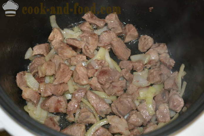 Carne de porco com cogumelos em multivarka como goulash - como cozinhar carne de porco com cogumelos em multivarka, passo a passo fotos de receitas