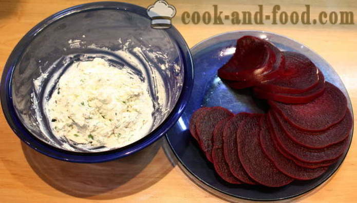 Salada em camadas de beterraba com queijo de cabra e alho - Como fazer uma salada de camadas de beterraba, um passo a passo fotos de receitas