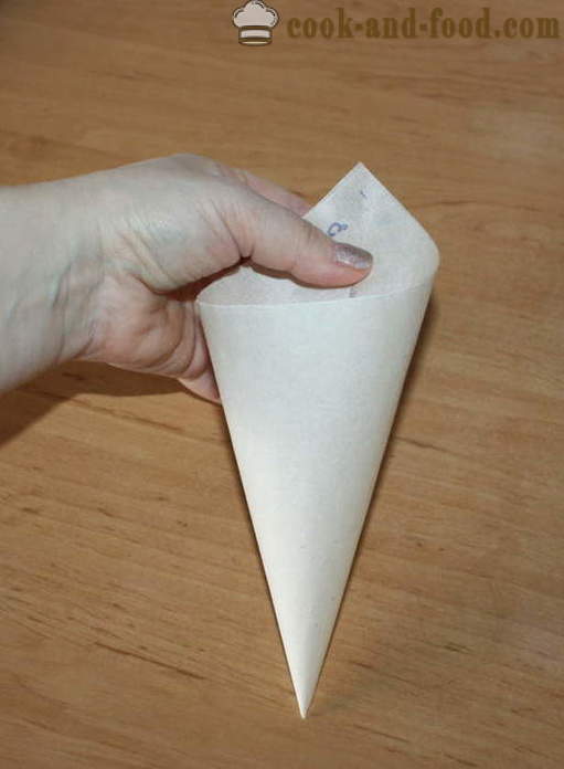 Como fazer um saco de confeitar em casa com suas próprias mãos feitas de papel