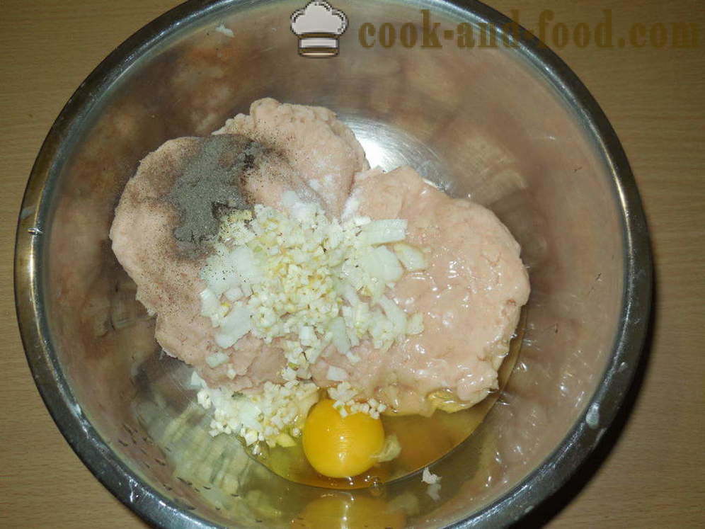 Rolo de carne de vapor com ovos de codorniz - como cozinhar bolo de carne com ovos para um casal, com um passo a passo fotos de receitas
