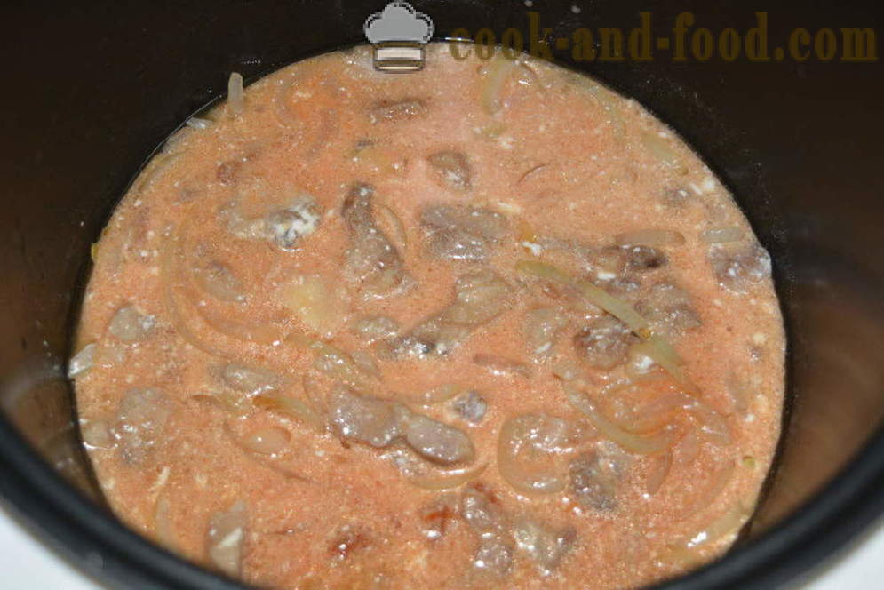 Strogonoff de carne de porco com creme de leite e pasta de tomate - como cozinhar strogonoff de carne com molho na multivarka, passo a passo fotos de receitas