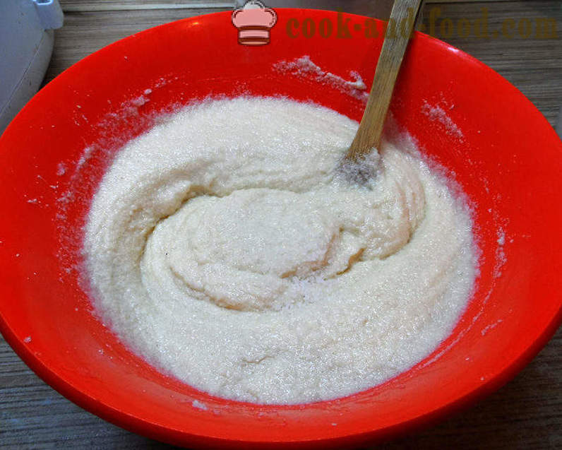 Biscoitos simples sobre iogurte ou creme azedo com sêmola - como fazer cupcakes em latas, fotos passo a passo receita