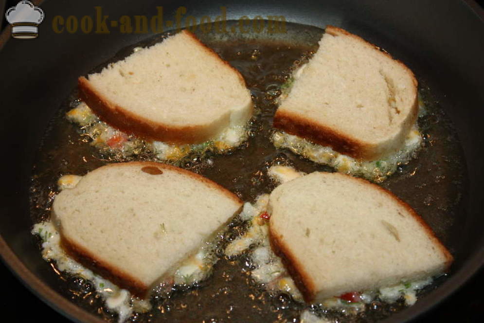 Sanduíches quentes com queijo e ovos - como fazer sanduíches quentes na panela, um passo a passo fotos de receitas