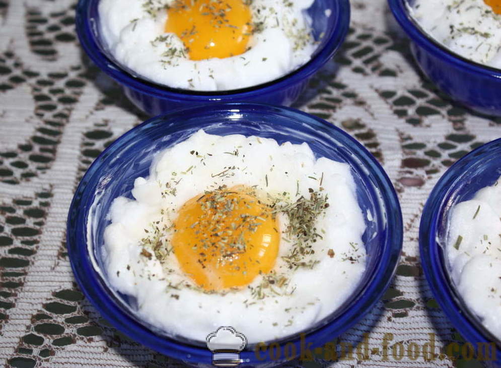 Ovos incomuns com queijo em latas - como cozinhar ovos mexidos no forno, com um passo a passo fotos de receitas