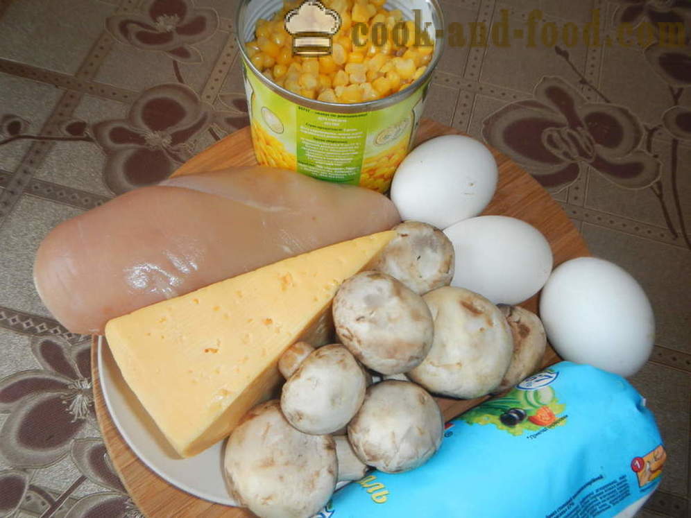 Camadas salada: frango, cogumelos, queijo e ovos - como estabelecer uma camadas salada, um passo a passo fotos de receitas