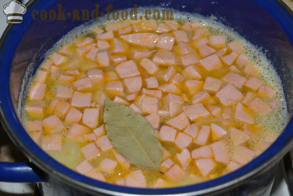 Sopa de batata com croutons e salame - Como fazer sopa de uma batata, um passo a passo fotos de receitas
