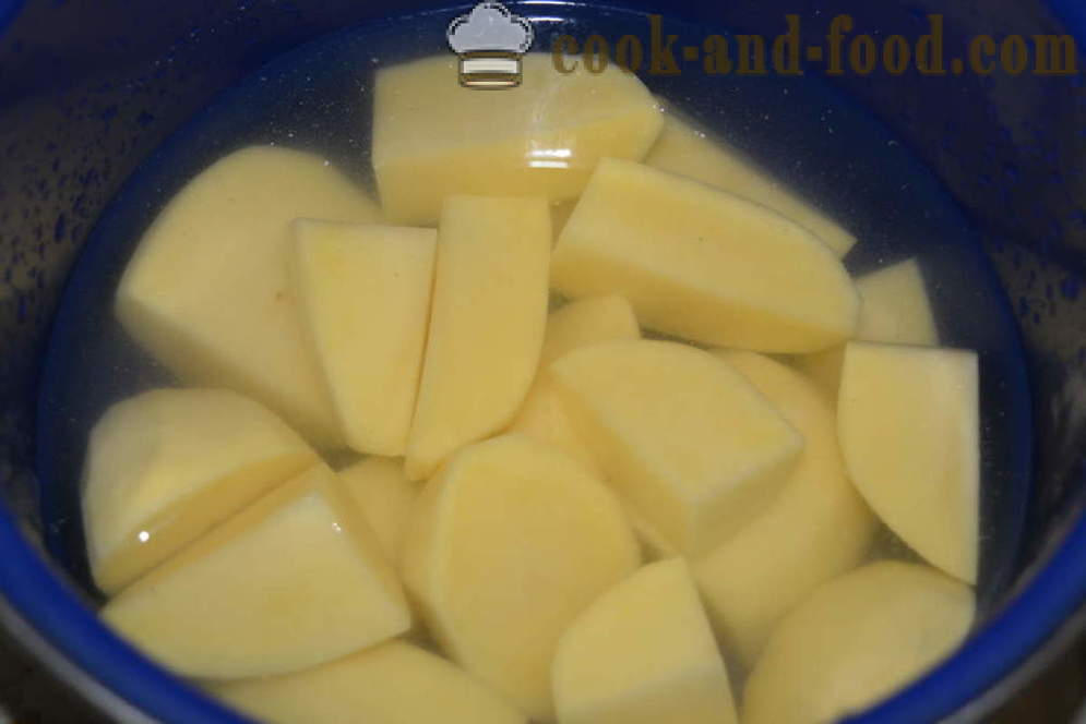 Sopa de batata com croutons e salame - Como fazer sopa de uma batata, um passo a passo fotos de receitas