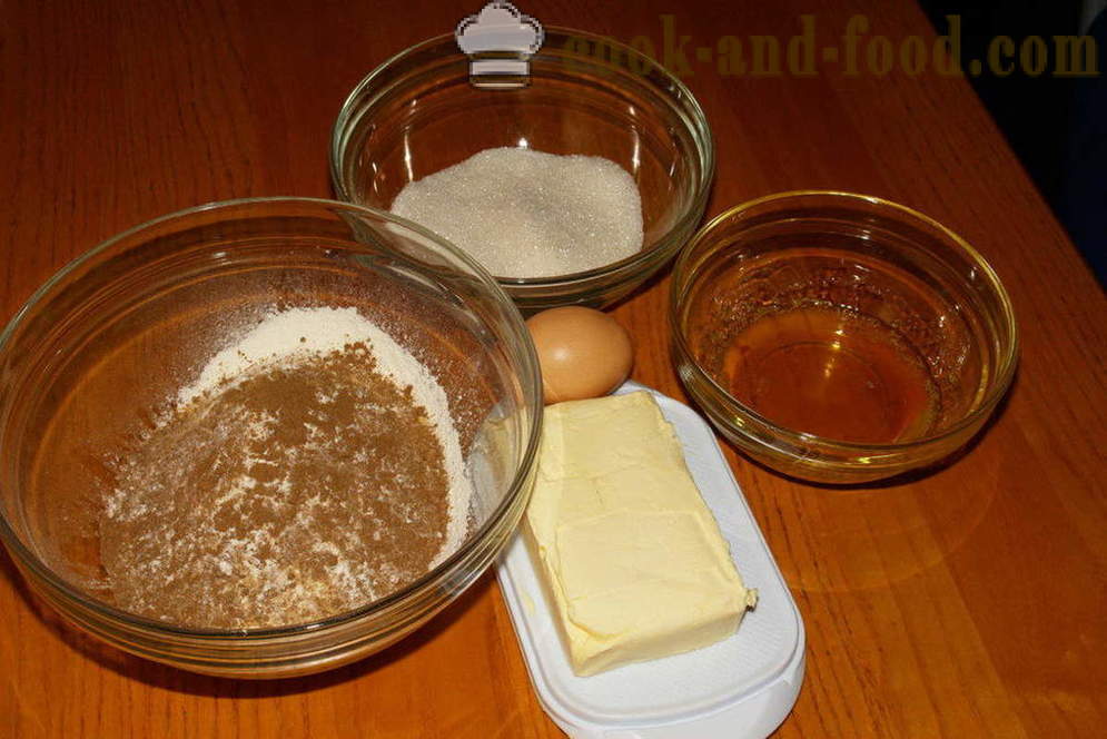 Biscoitos de gengibre com canela e mel - como fazer uma casa de gengibre, fotos passo a passo receita