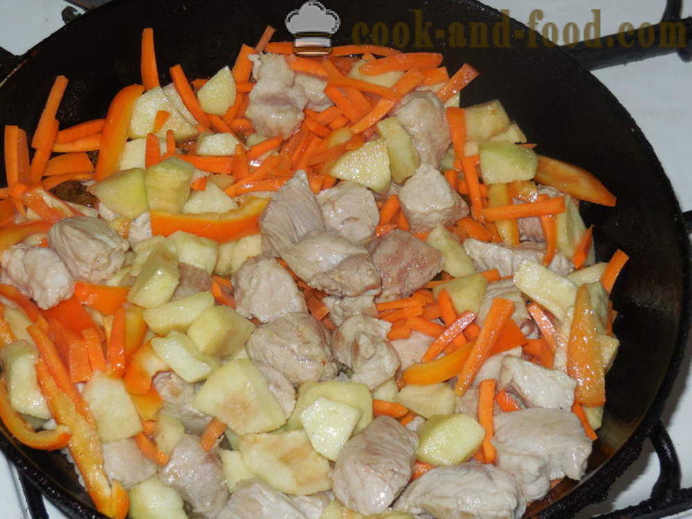 Carne assada com carne e batatas - como cozinhar uma carne assada no forno, com um passo a passo fotos de receitas