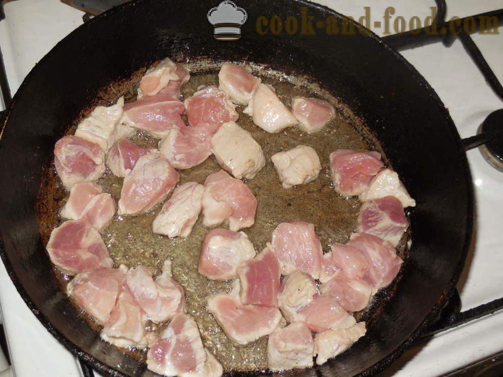 Carne assada com carne e batatas - como cozinhar uma carne assada no forno, com um passo a passo fotos de receitas