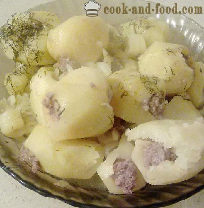 Batatas cozidas recheadas com carne picada - passo a passo, como fazer batata assada recheada com carne picada, a receita com uma foto