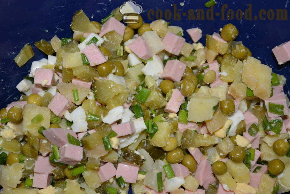 Salada com salsicha e pepino - como fazer uma salada com salsicha, um passo a passo fotos de receitas