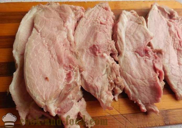 Costeletas de porco caseiros com cebolas em uma panela - Como preparar deliciosos bifes, um passo a passo fotos de receitas
