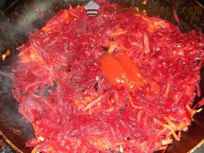 Borscht vermelho clássico com beterraba e carne - como cozinhar sopa - um passo a receita passo com foto borsch ucraniana