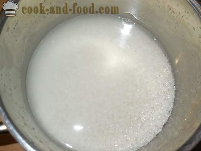 Mingau de arroz delicioso com leite e água em uma panela: Líquido e clássica (grosso) - um passo a receita passo com fotos como cozinhar mingau de arroz com leite