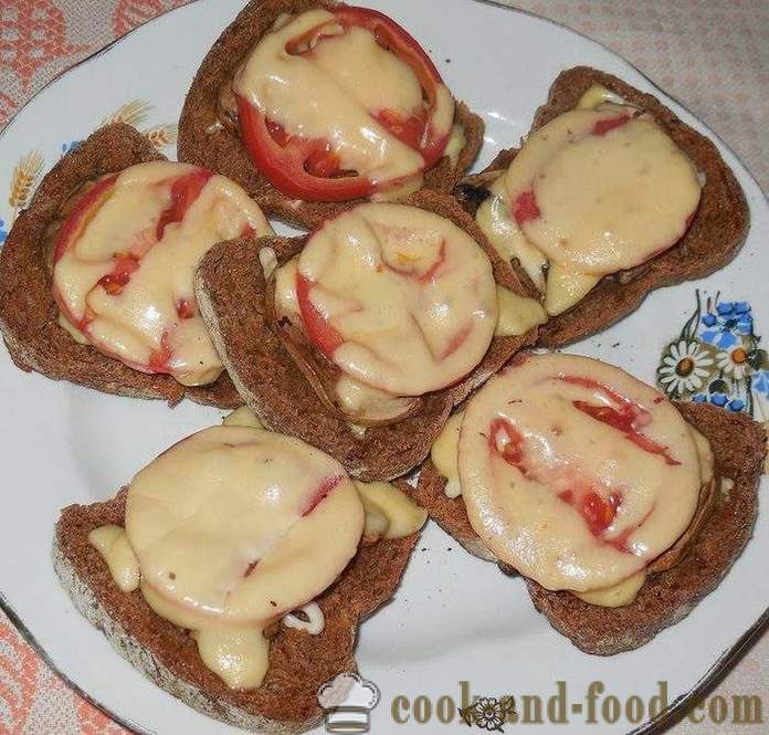 Deliciosos sanduíches quentes com cogumelos cogumelos - receita para sanduíches quentes no forno - com fotos